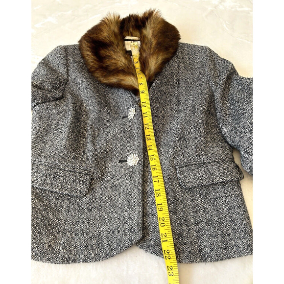 Black Rivet Womens Tweed Blazer w Faux Fur Collar Sz 8 Rhinestone Buttons Lined - Picture 3 of 9